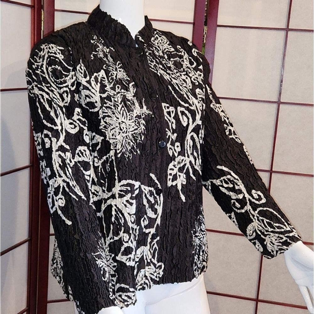 Pleats Collection Black n White Pleatted Button Up Jacket